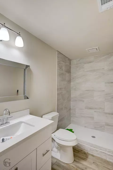 Bath - 423 W Palmetto Ave, Plain Dealing, LA 71064 photo 1 of 2