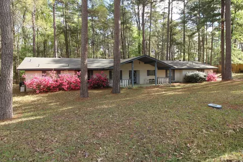 603 Pine Cone Dr, Haughton, LA 71037