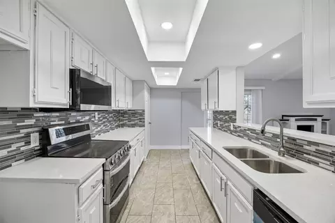 831 Kelso Dr, Dallas, TX 75211