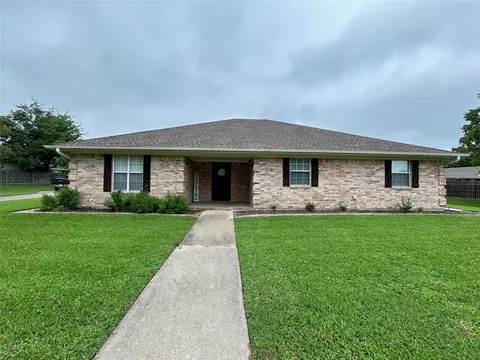 203 Marianne Cir, Sulphur Springs, TX 75482
