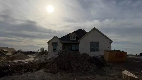 1000 Webb Ct, Van Alstyne, TX 75495