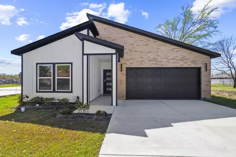 121 Loon Bay Dr, Gun Barrel City, TX 75156