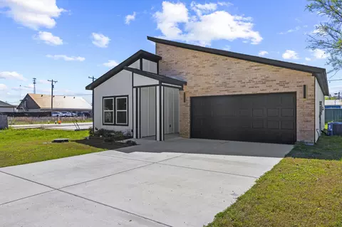 121 Loon Bay Dr, Gun Barrel City, TX 75156