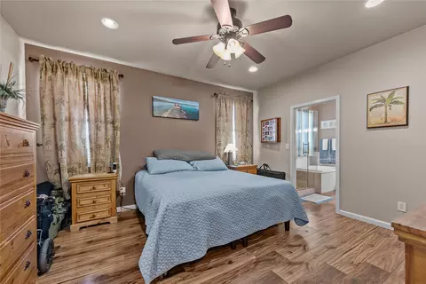 Bedroom - 10550 Jackson Rd, Krum, TX 76249 photo 1 of 5