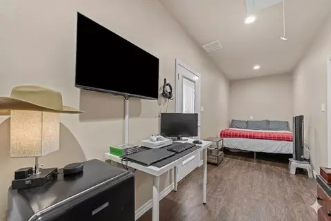 Bedroom - 10550 Jackson Rd, Krum, TX 76249 photo 5 of 5