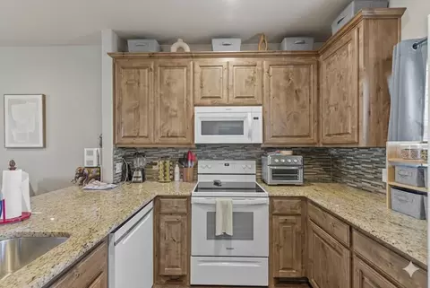 Kitchen - 10550 Jackson Rd, Krum, TX 76249 photo 3 of 3
