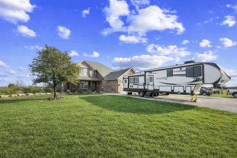 10550 Jackson Rd, Krum, TX 76249