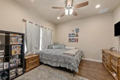 Bedroom - 10550 Jackson Rd, Krum, TX 76249 photo 4 of 5