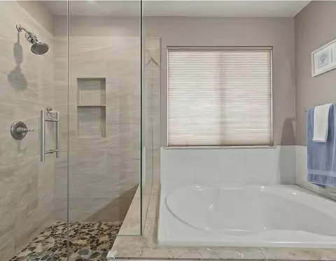 Bath - 10550 Jackson Rd, Krum, TX 76249 photo 2 of 3