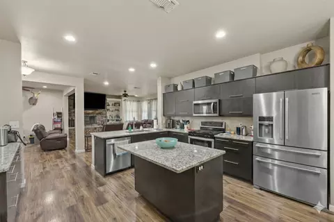 Kitchen - 10550 Jackson Rd, Krum, TX 76249 photo 2 of 3