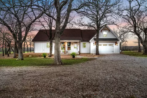 954 Fm 1749, Forestburg, TX 76239