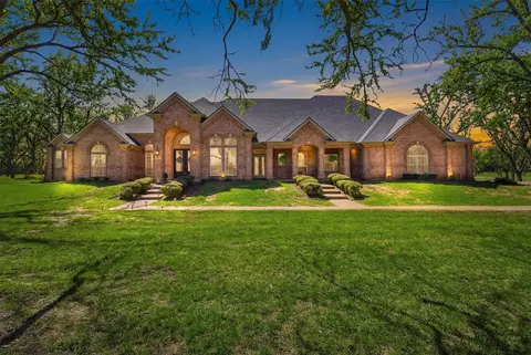 7405 Fox Fire Ct, Granbury, TX 76049