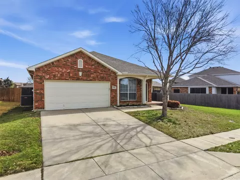10986 Hawks Landing Rd, Haslet, TX 76052