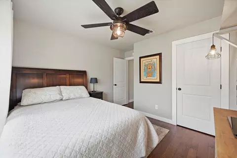 Bedroom - 1453 Hampton Rd, Grapevine, TX 76051 photo 4 of 4