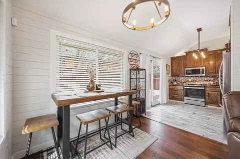 Dining - 1453 Hampton Rd, Grapevine, TX 76051 photo 1 of 2