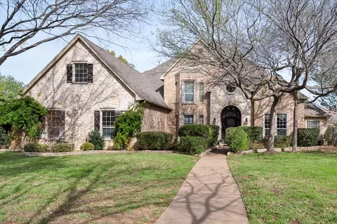 2703 Katherine Ct, Arlington, TX 76016
