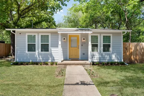 214 S Thrash St, Granbury, TX 76048