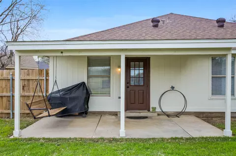 512 Oak Ridge Ct, Crowley, TX 76036 photo 24