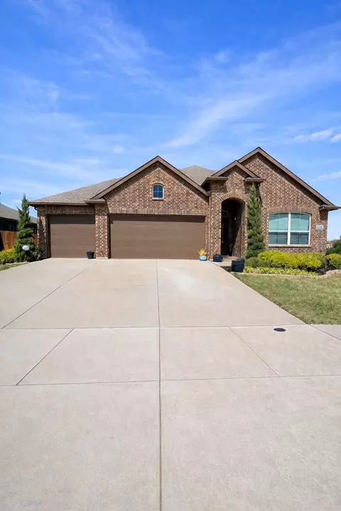 1148 Donnington Trl, Saginaw, TX 76131