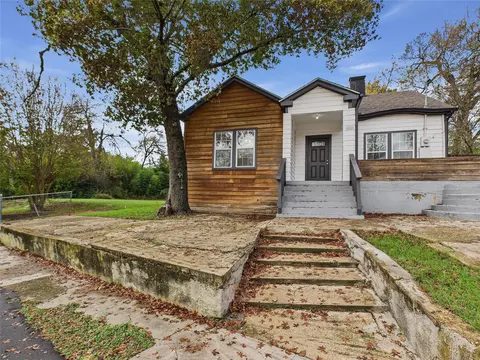823 Havendon Cir, Dallas, TX 75203