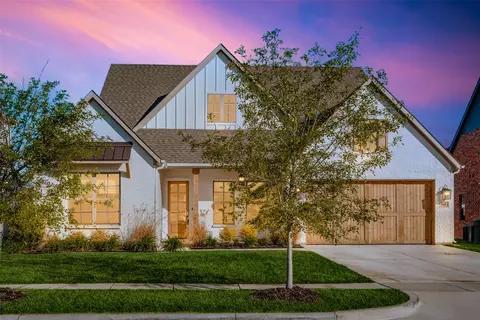 945 Highlands Ave, Aledo, TX 76008