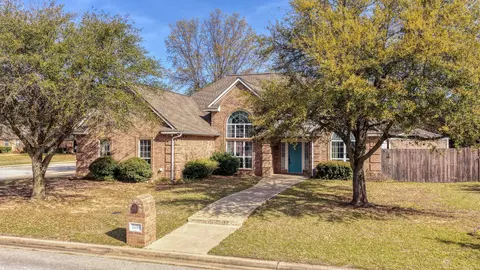 1106 Owl Dr, Decatur, TX 76234