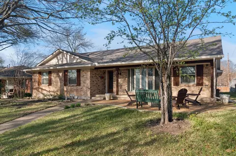 10117 Coveridge Dr, Dallas, TX 75238