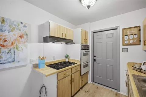 Kitchen - 800 Brownstone St, Euless, TX 76039 photo 3 of 4