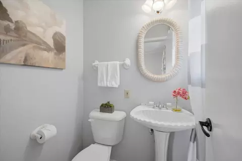 Bath - 800 Brownstone St, Euless, TX 76039 photo 5 of 5