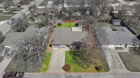 View/Area - 800 Brownstone St, Euless, TX 76039 photo 2 of 3