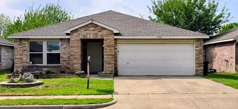5540 Camarillo Dr, Fort Worth, TX 76244