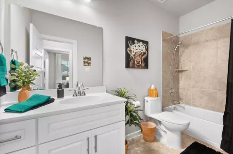 Bath - 1932 Eagle Blvd, Haslet, TX 76052 photo 1 of 4
