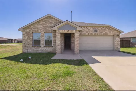 2409 Abigail Ln, Mabank, TX 75147