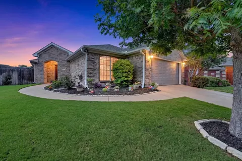 5821 Imes Ln, Fort Worth, TX 76179