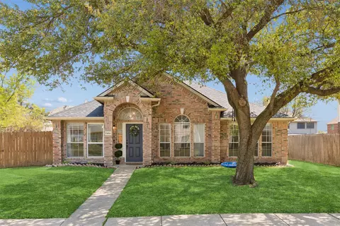 7502 Gillon Dr, Rowlett, TX 75089