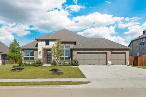 707 Soprano Dr, Forney, TX 75126