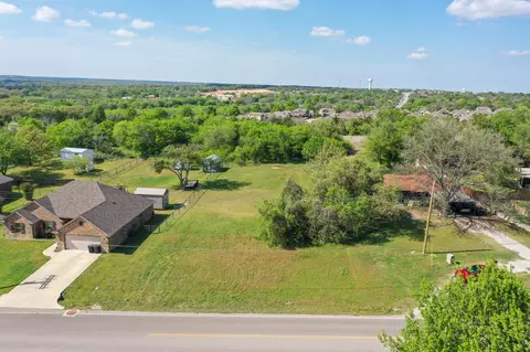 808 W Park Ave, Weatherford, TX 76086