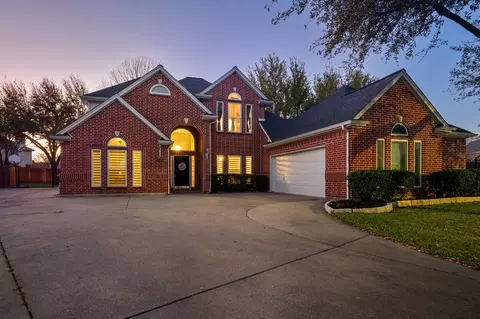 6402 Creekbend Ct, Arlington, TX 76001