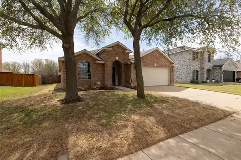 3247 Yeltes, Grand Prairie, TX 75054