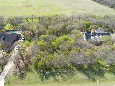 352 Sugartree Cir, Lipan, TX 76462