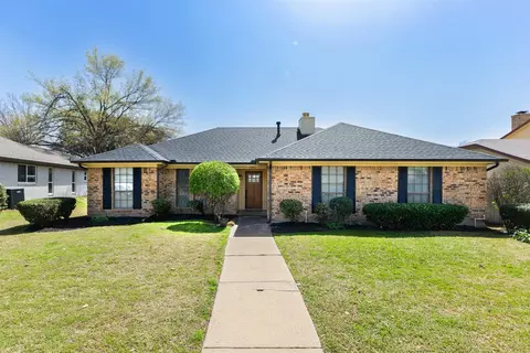 1666 Clydesdale Dr, Lewisville, TX 75067