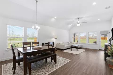 Dining - 1101 Springfield Rd, Springtown, TX 76082 photo 1 of 3