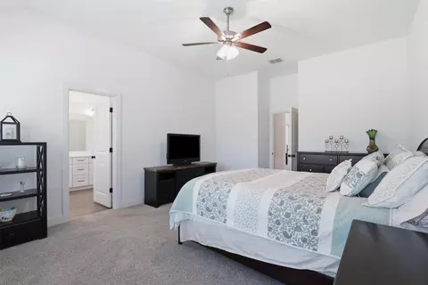 Bedroom - 1101 Springfield Rd, Springtown, TX 76082 photo 2 of 5