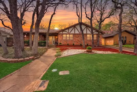 5808 Ridge Dr, Arlington, TX 76016
