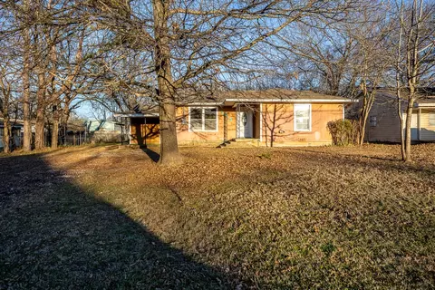 1414 Rice Ave, Gainesville, TX 76240