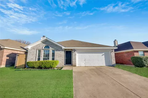 749 Nelson Pl, Burleson, TX 76028