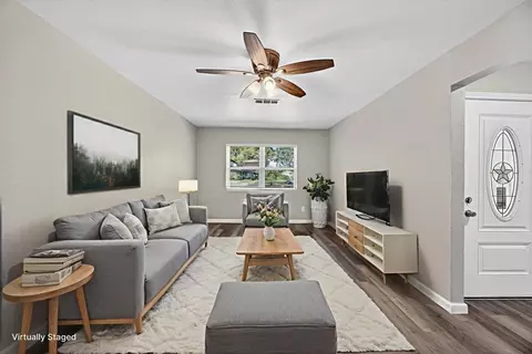614 Lakeside Drive Dr, Irving, TX 75062