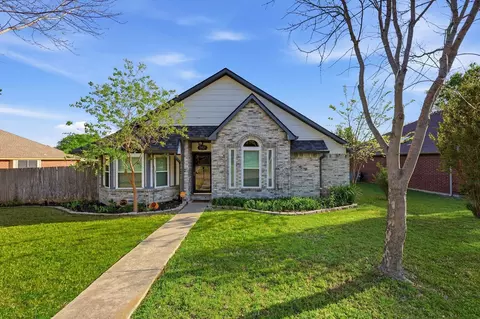 2405 Rockhill Rd, Mckinney, TX 75072