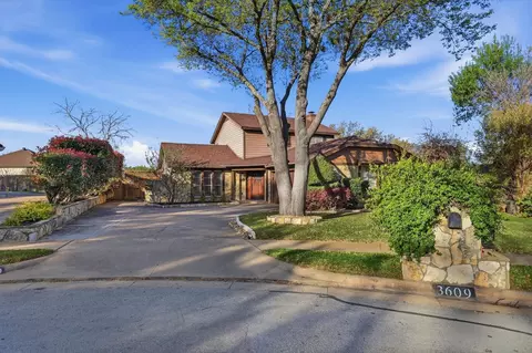 3609 Wayne Ct, Bedford, TX 76021