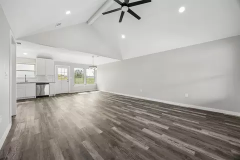 Living - 608 E South St, Itasca, TX 76055 photo 3 of 7